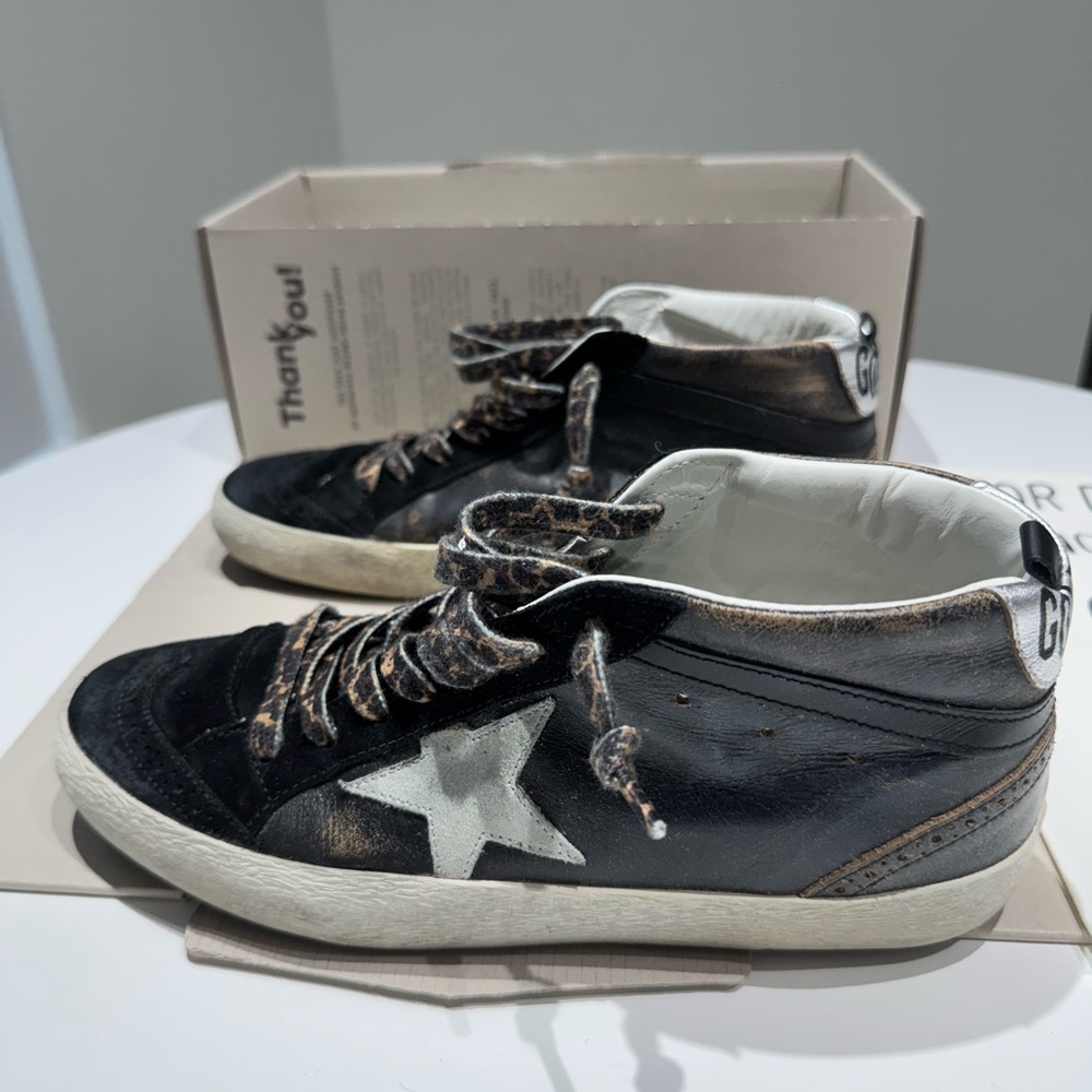 Golden Goose mid top Sneakers with Leopard Print Laces. - Picture 2 of 10